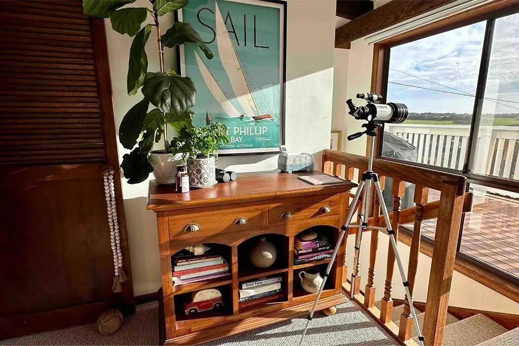 בית נופש Seaside Shakabode Retreat W Lovely Bay Views *