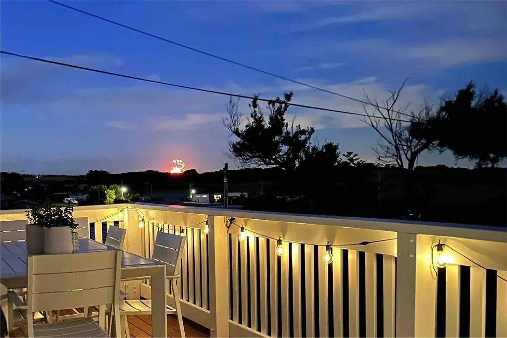 בית נופש Seaside Shakabode Retreat W Lovely Bay Views Surf Beach