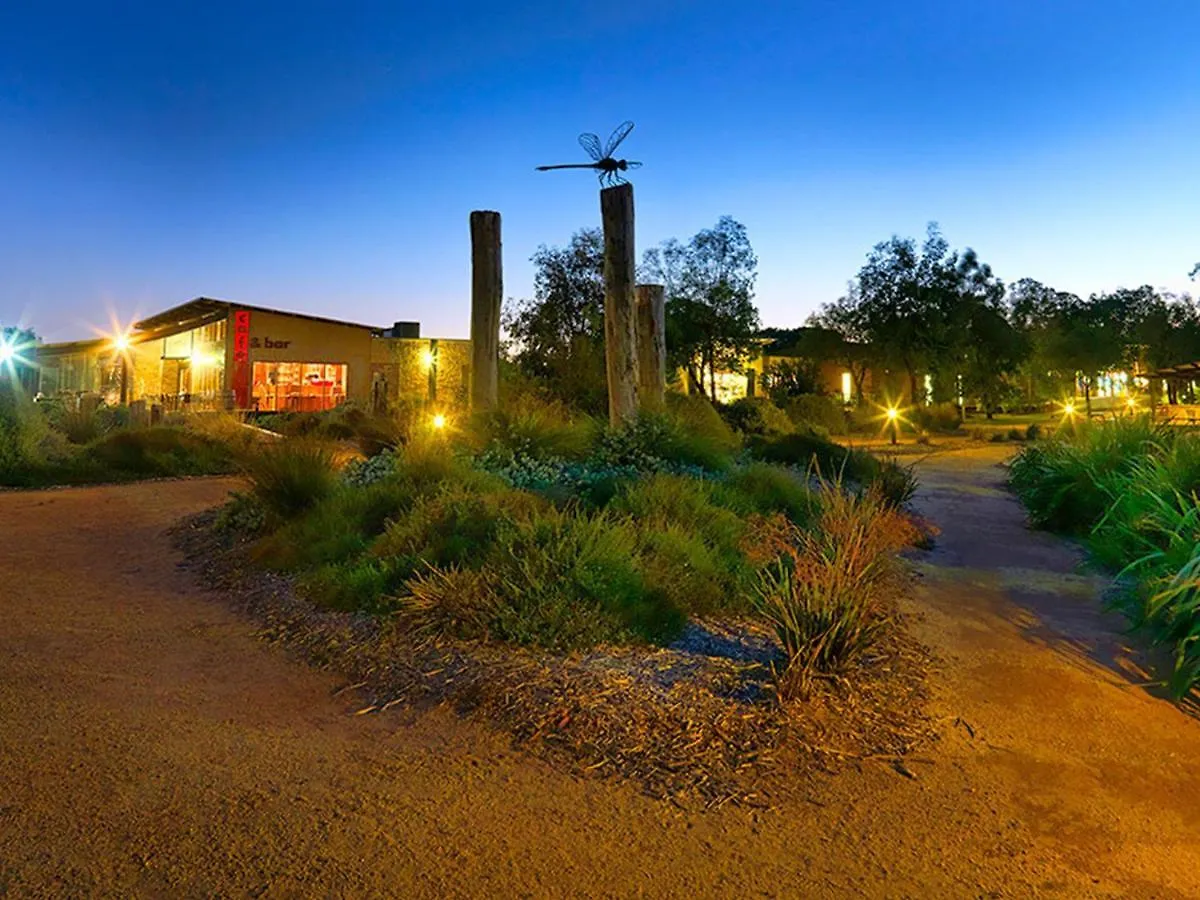Vila Moya's Phillip Island Cowes