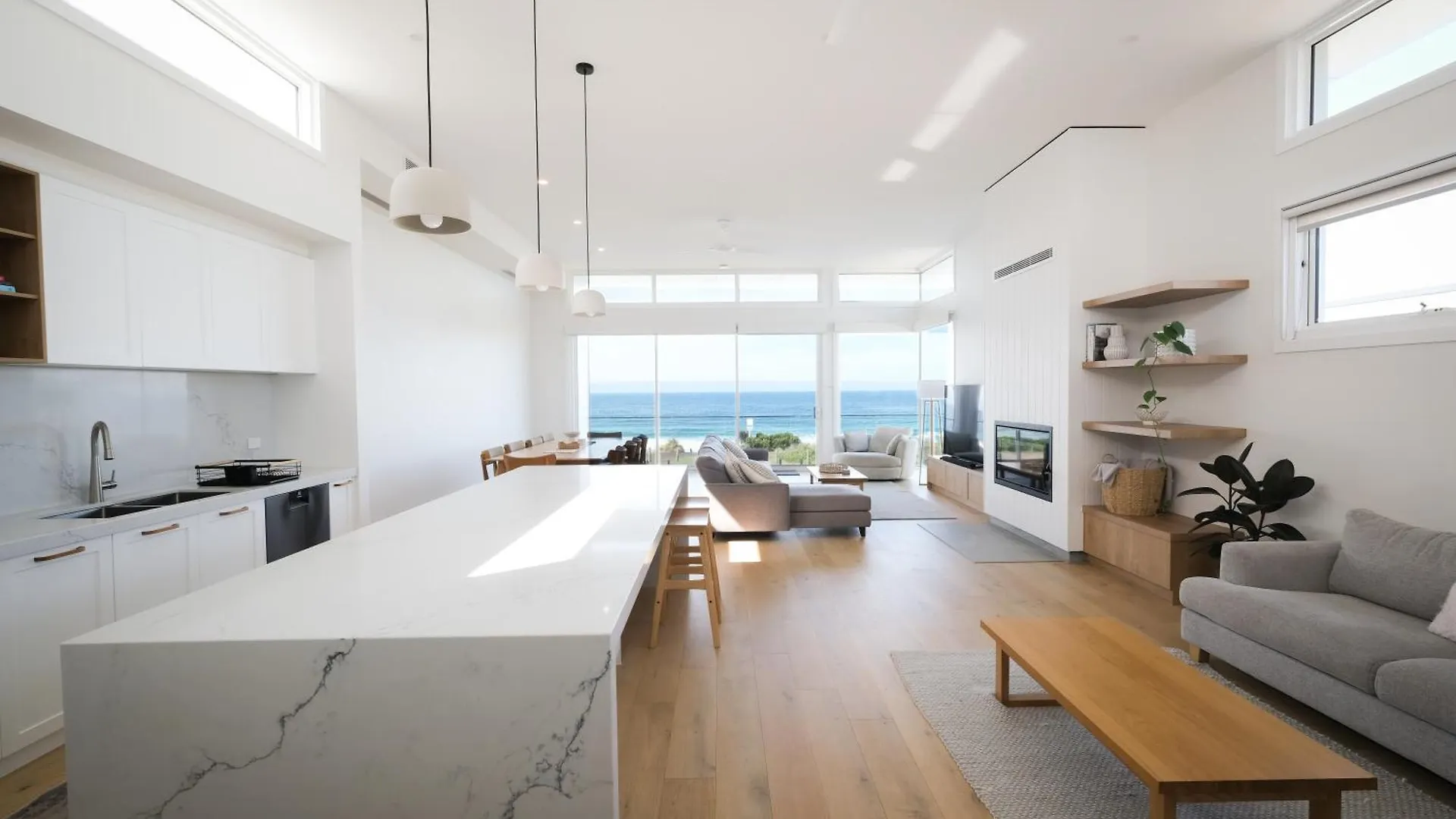 펜션 Oceanview Escape - Luxe Coastal Retreat With Hot Tub Surf Beach