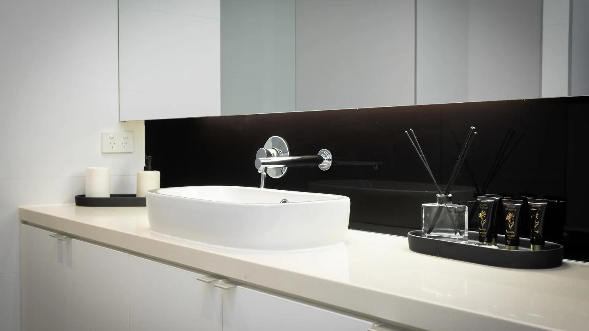 C-scape Penthouse - Front Apartamento