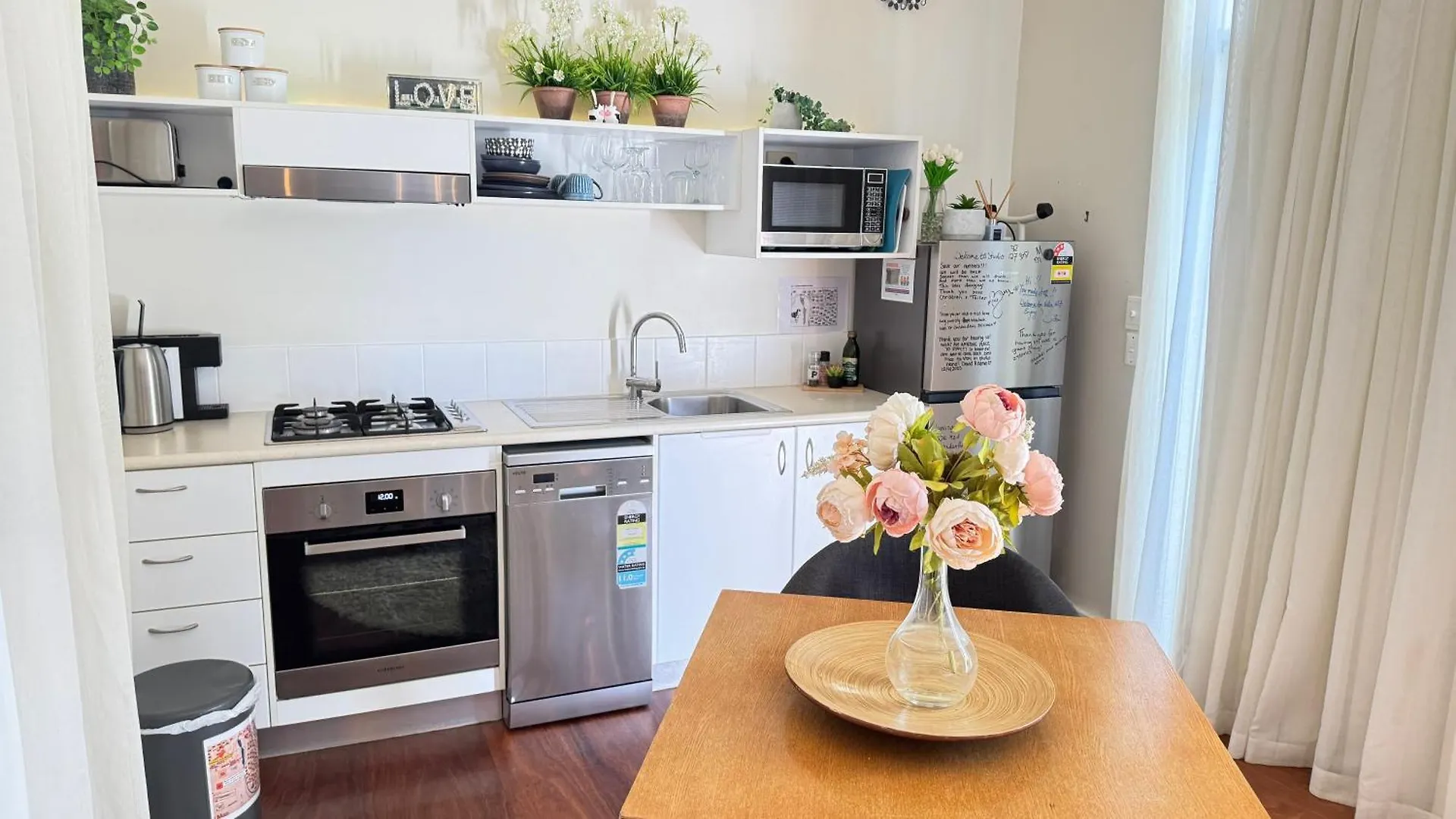 Couple's Luxury Retreat Cowes