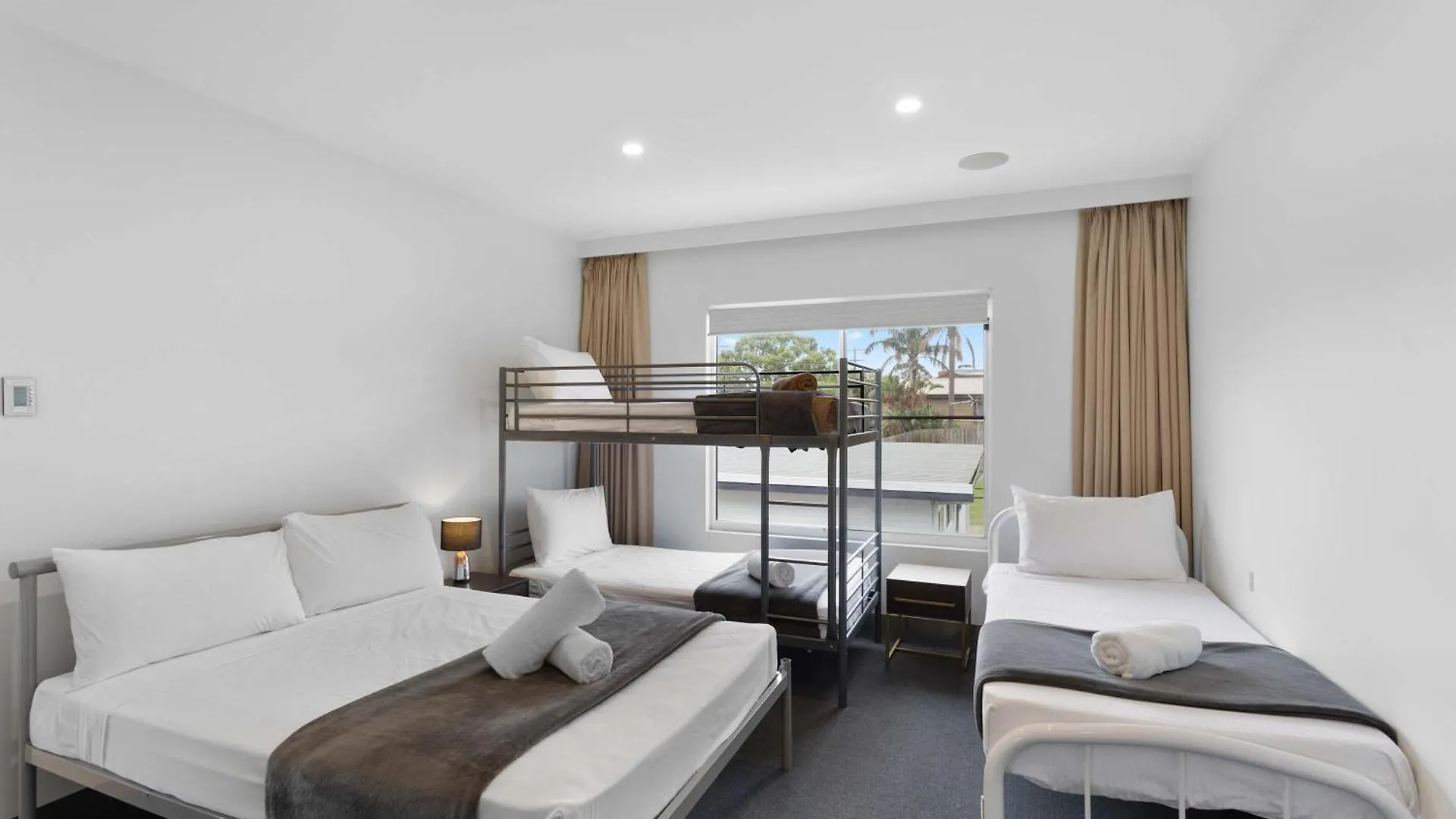 Family Townhouse In *