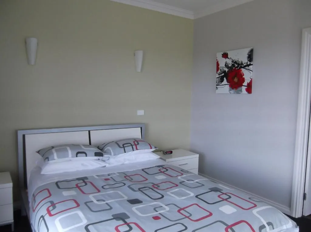 Guest house Swan 4*
