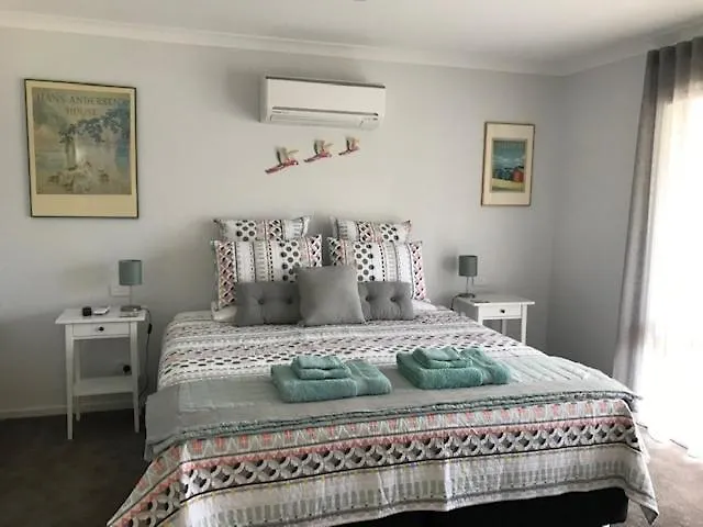 Snapper House Rhyll