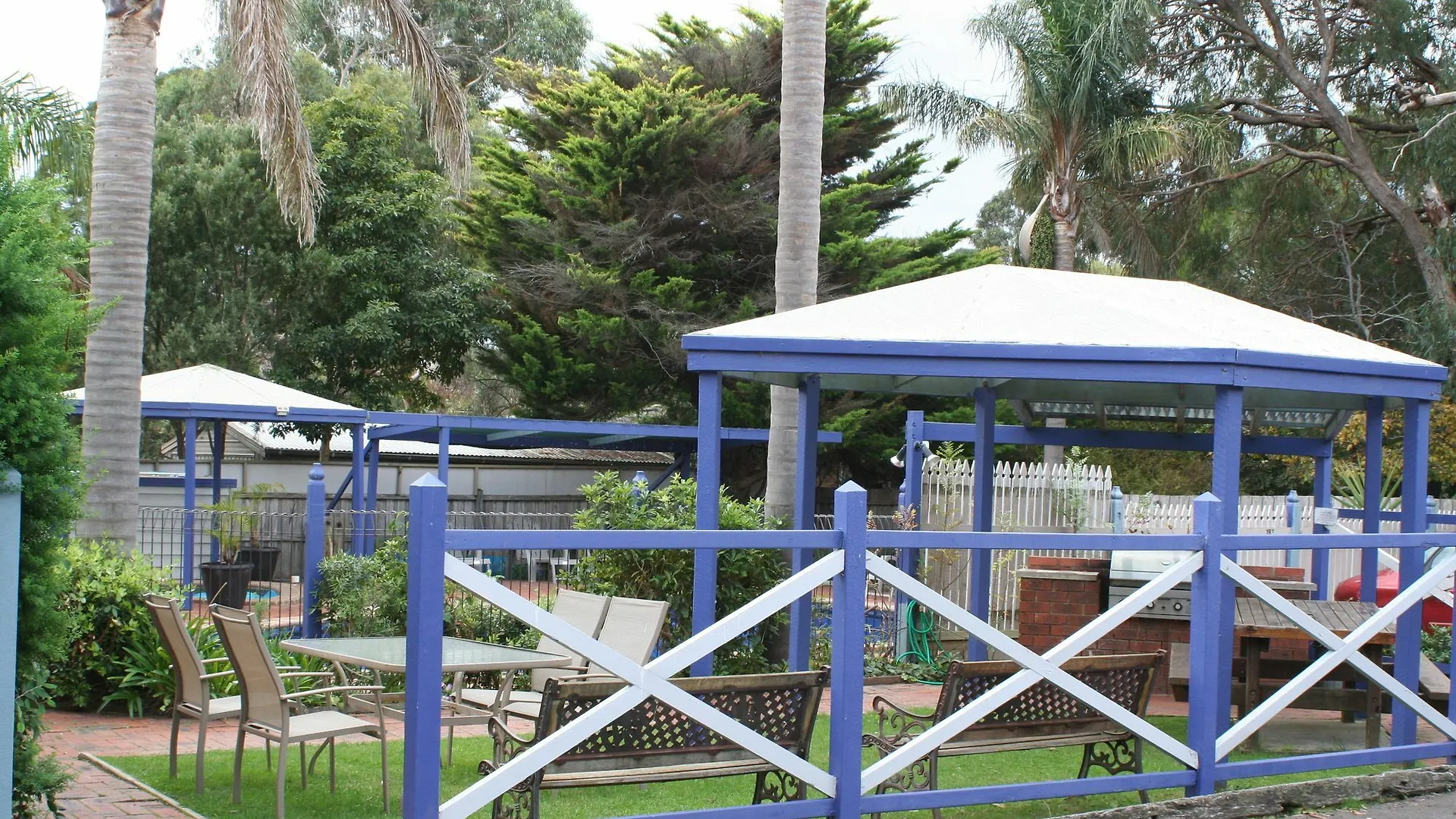 Coachman And Units Motel 4*