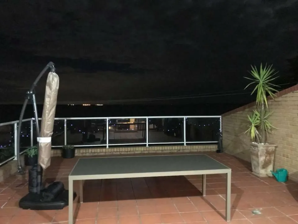 Beachfront Retreat Apartman *