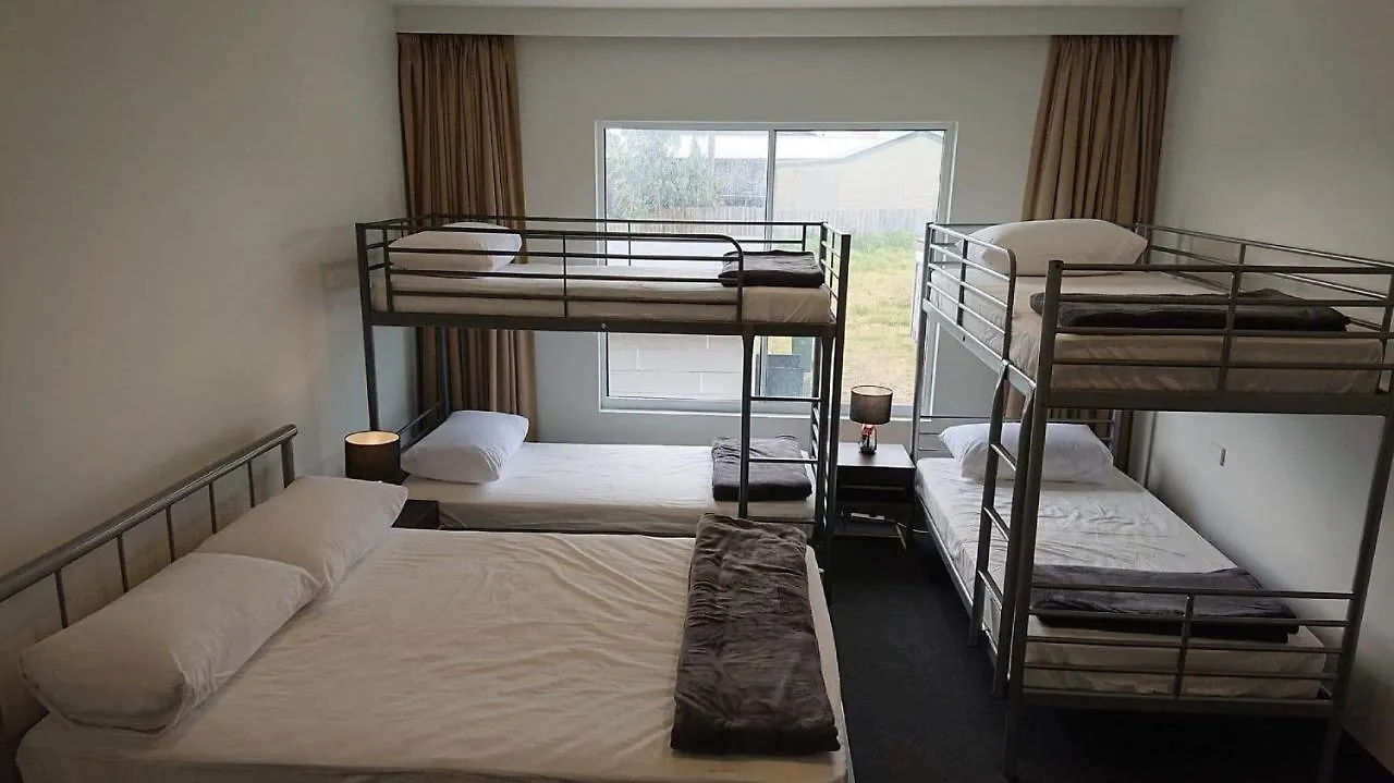 Paradise Escapes * Cowes